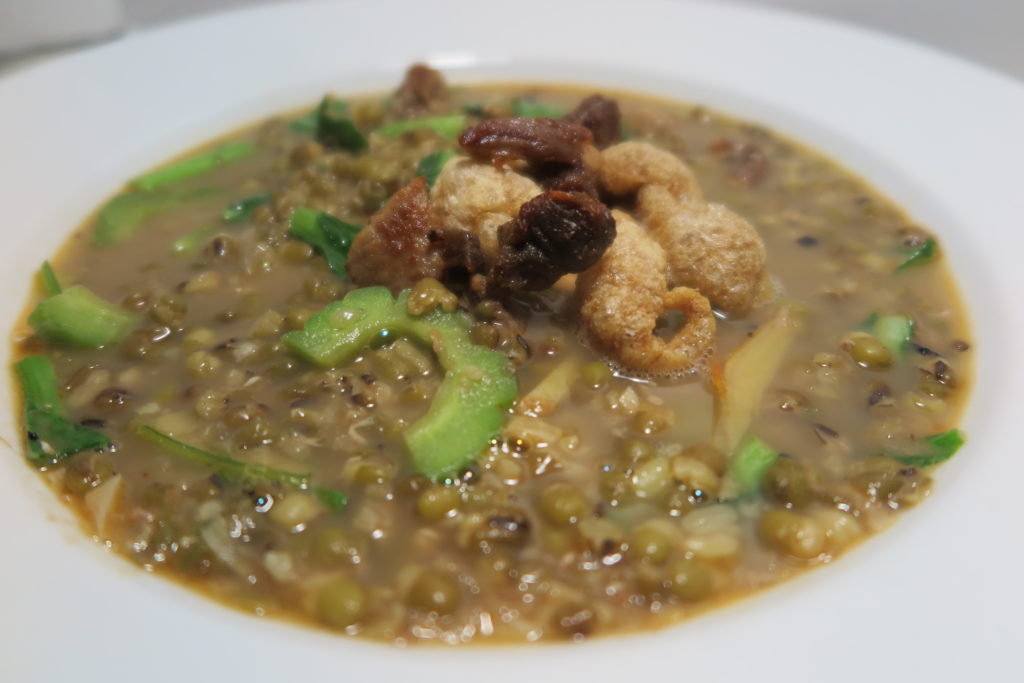 Filipino Mung Bean Soup Recipe : MUNG BEAN Soup Recipe with BUCKWHEAT & Spinach {Vegetarian ... : Season with salt and pepper.